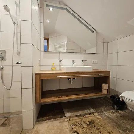 Holzwurm By Interhome Lejlighed